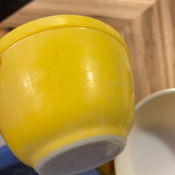 Vintage Pyrex citrus nesting bowls - Picture 3 of 13